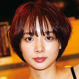 岡田紗佳_顔写真